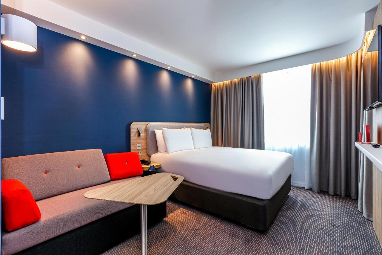 Holiday Inn Express - Exeter - City Centre By Ihg Ngoại thất bức ảnh