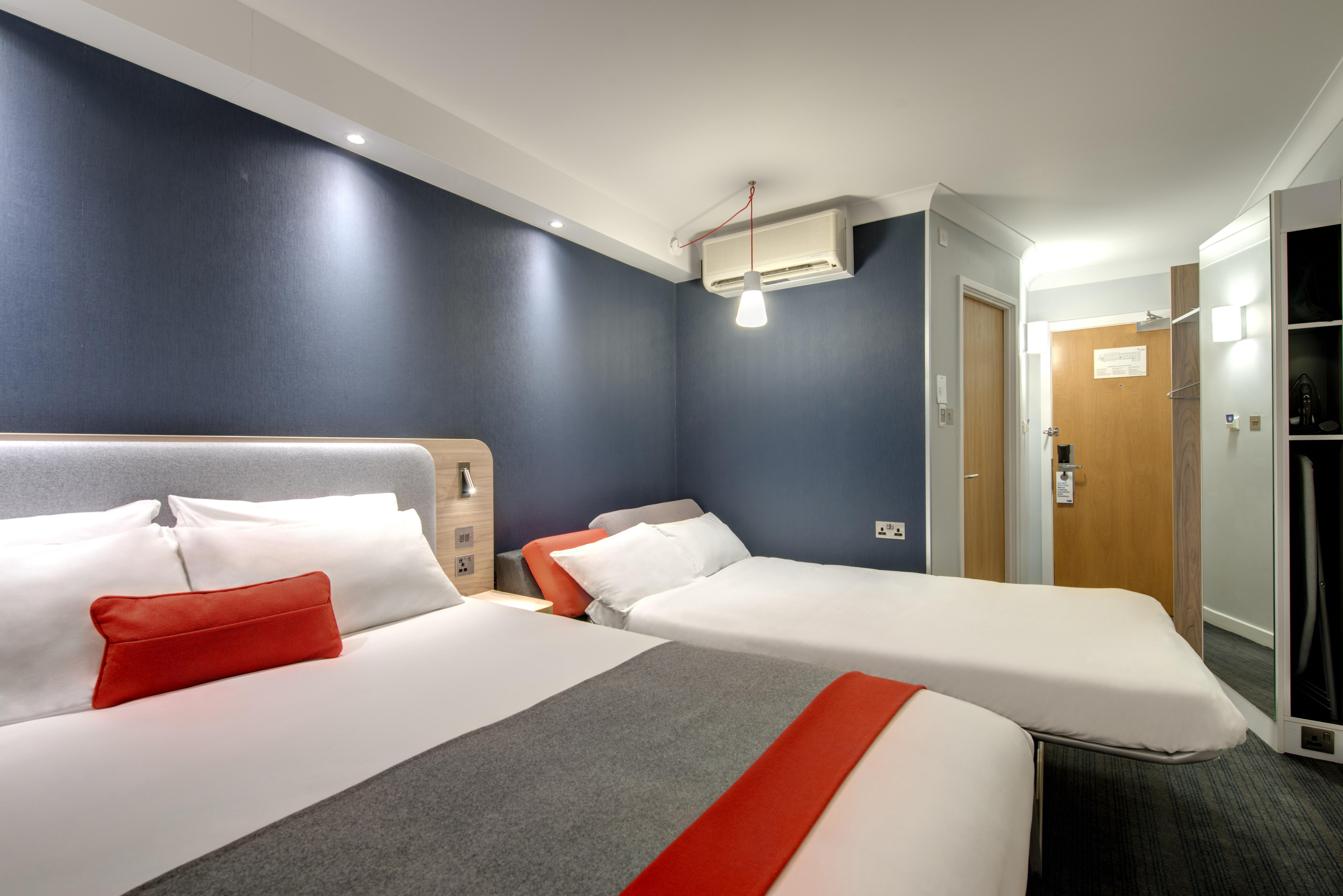 Holiday Inn Express - Exeter - City Centre By Ihg Ngoại thất bức ảnh