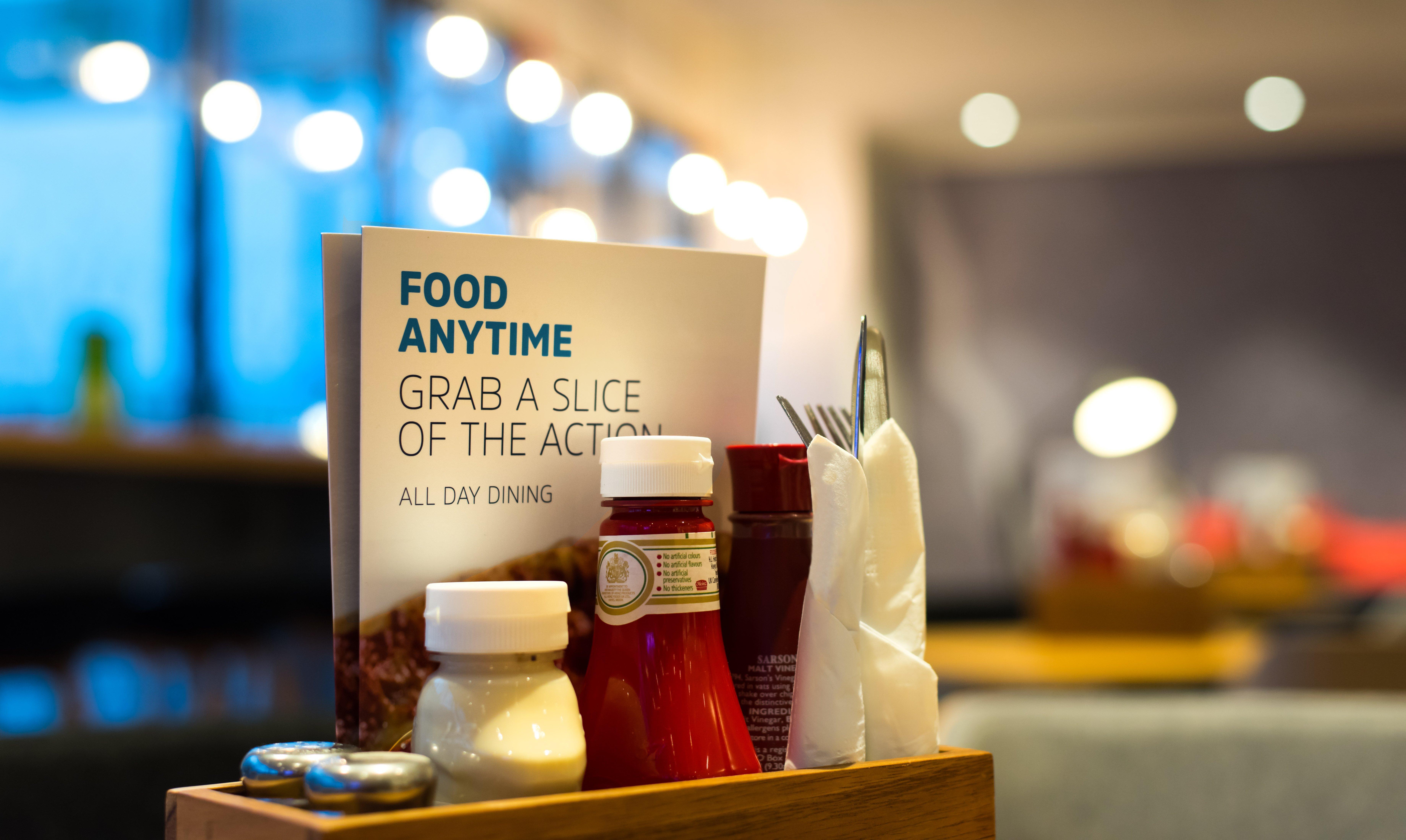 Holiday Inn Express - Exeter - City Centre By Ihg Ngoại thất bức ảnh