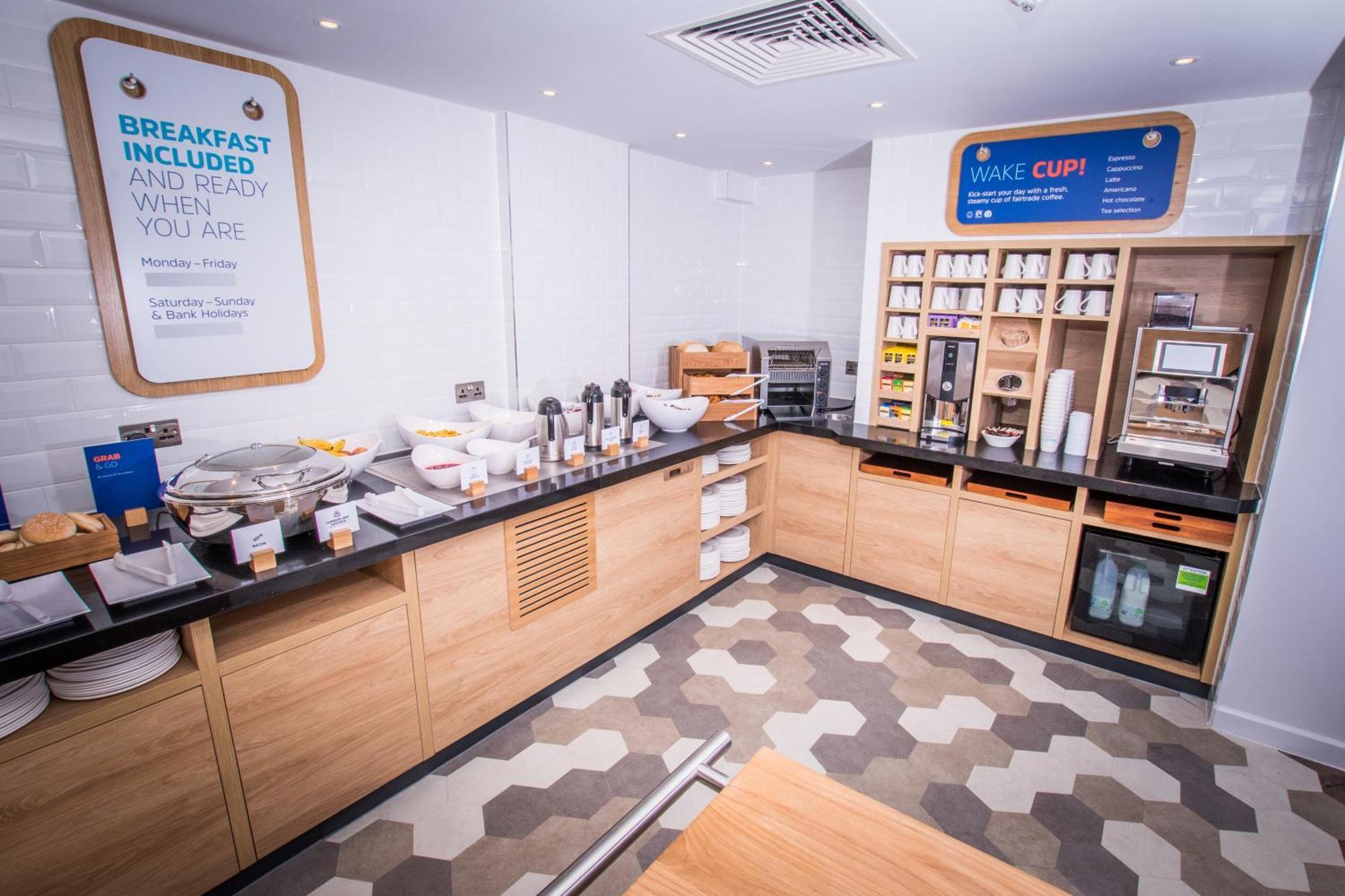 Holiday Inn Express - Exeter - City Centre By Ihg Ngoại thất bức ảnh